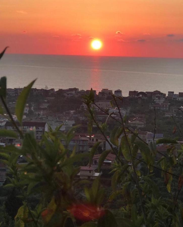 Dal Barone Acomodação com café da manhã Capo dʼOrlando Exterior foto